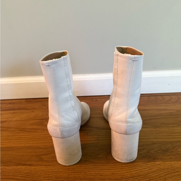 Maison Martin Margiela White Tabi Heeled Boots - Picture 4 of 6